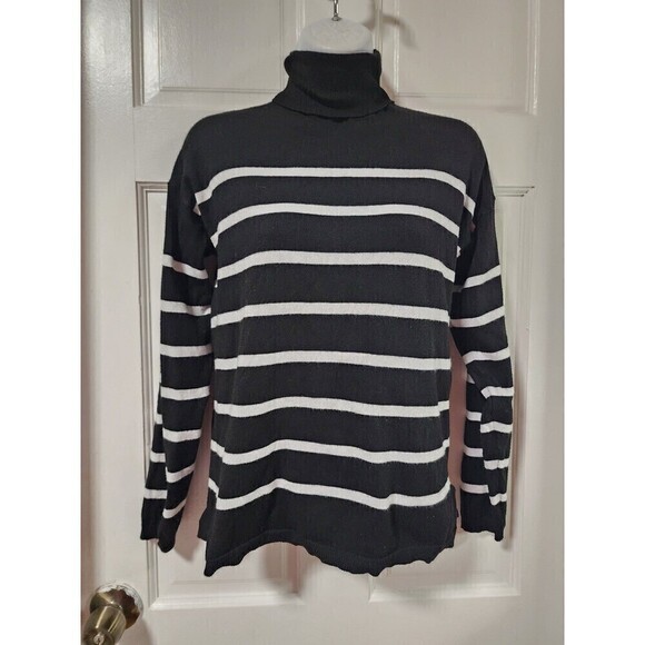 Primark Tops - Primark Women's Fitted Long Sleeve Turtleneck Top Black and White